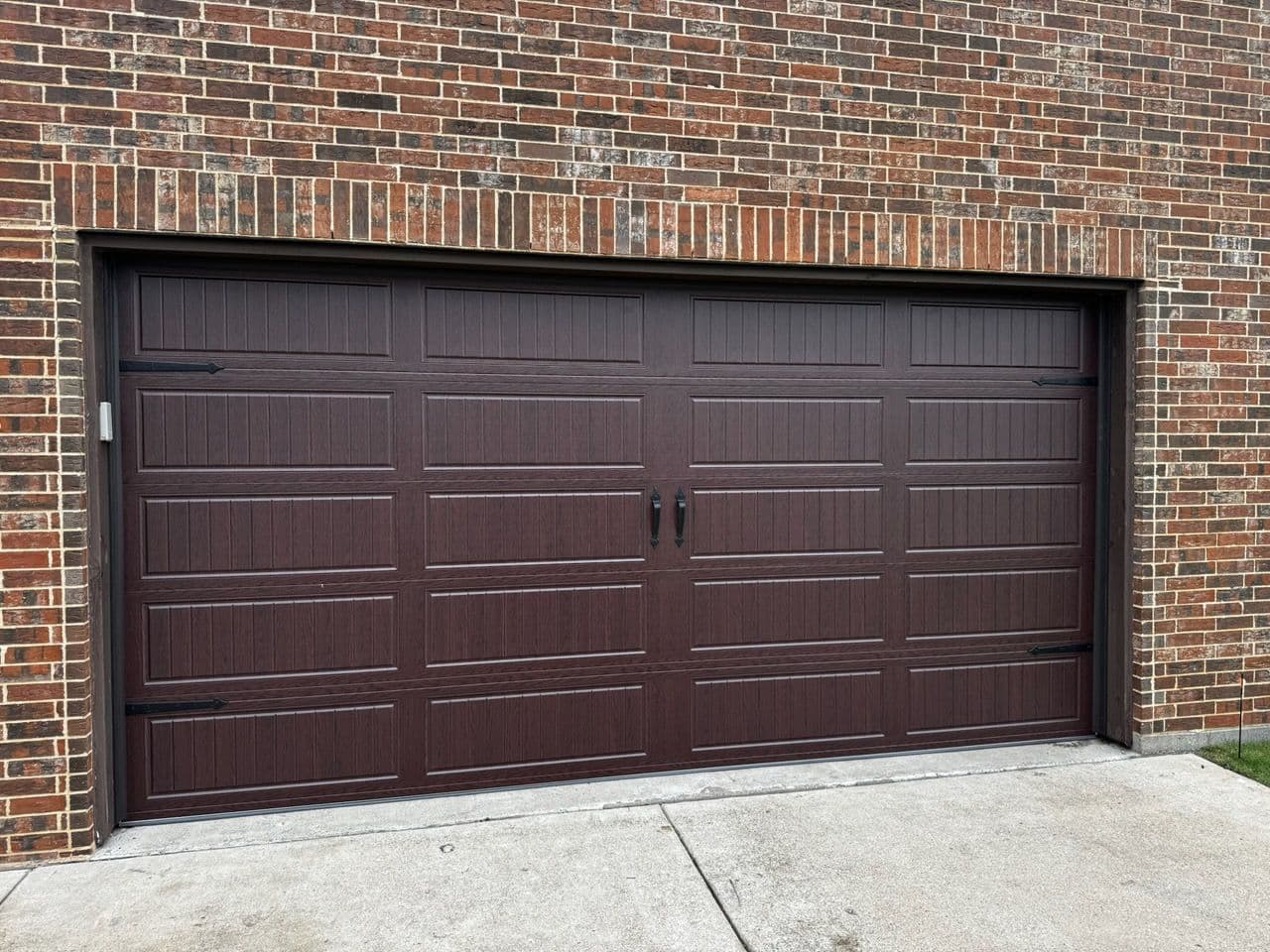 Steel-Back Insulated Garage Doors Enhance Security